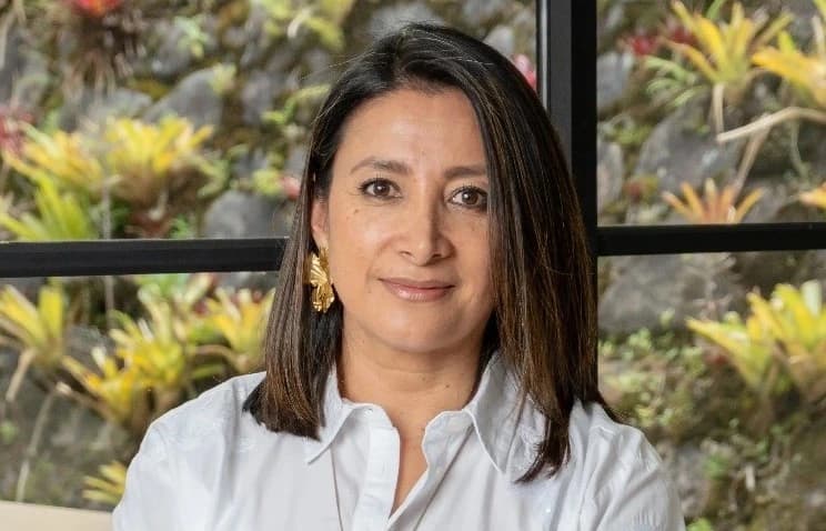 Claudia Benavides - Incubar
